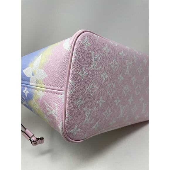 Louis Vuitton Authentic Escale Pastel Pink Neverfull Giant Bag Removable Pouch - Picture 10 of 14